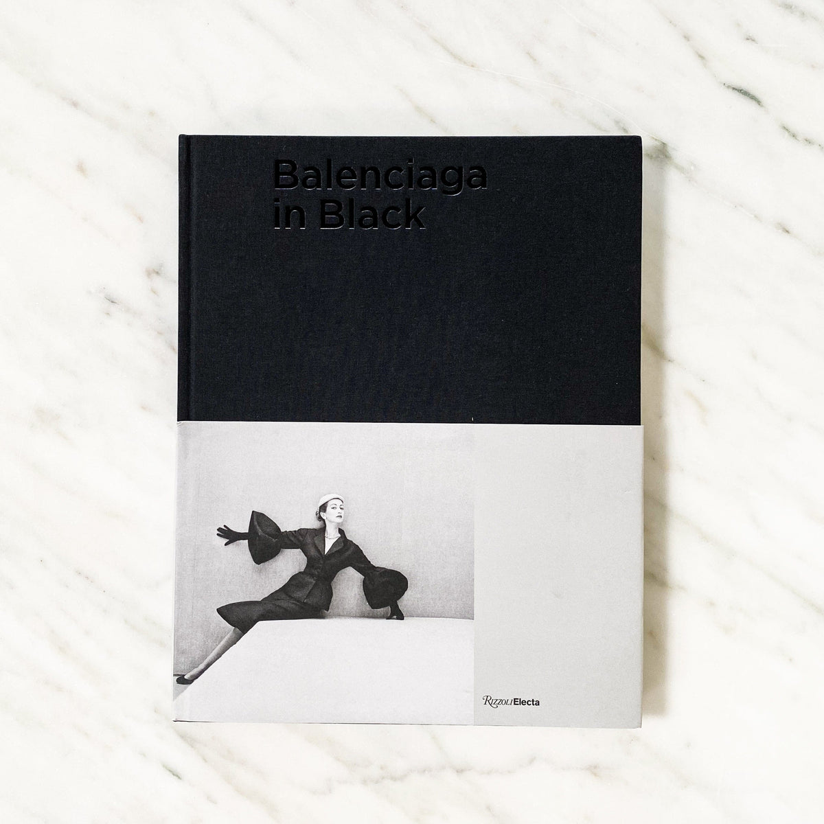 BALENCIAGA WINTER18 rizzoli社　洋書　写真集 Balenciaga: Winter 18: Gvasalia, Demna, Carlotti, Pierre